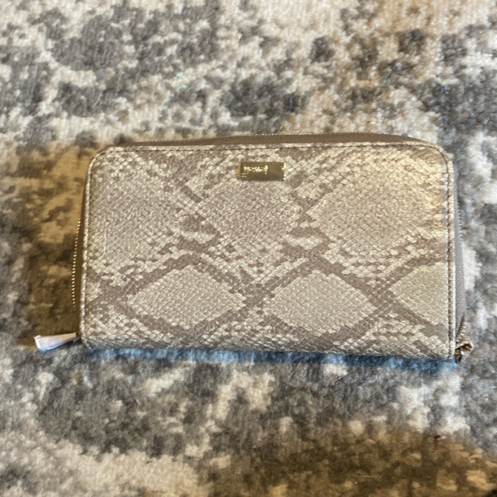 Thirty one wallet